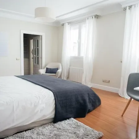 Apartment Moderno Nel Centro Della Citta Di *